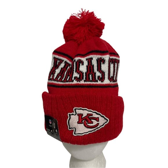 Kansas City Chiefs New Era NFL On Field Removeable Pom Beanie Football Athleisur - Picture 5 of 8